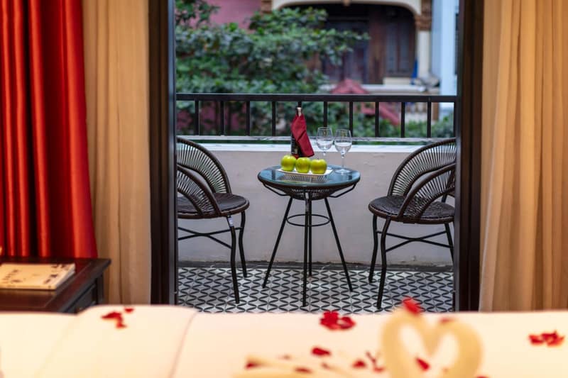 Hanoi Ancient Paradise Hotel — balance & terrace