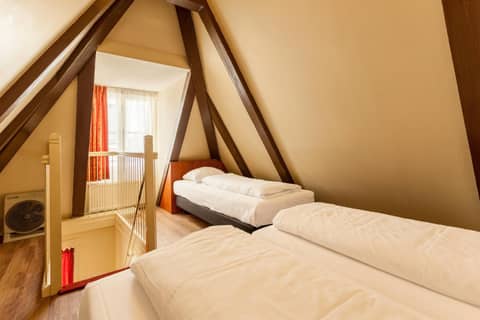 A-Train Hotel — photo 9