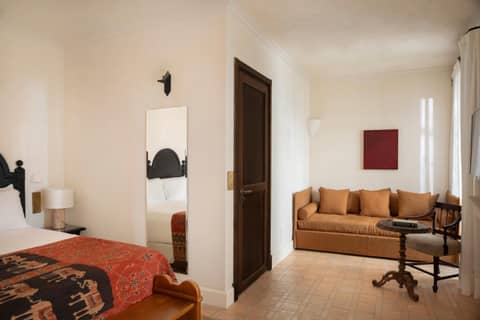 Portella Palma — hotel room