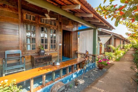 The Artist Cottages — balance & terrace