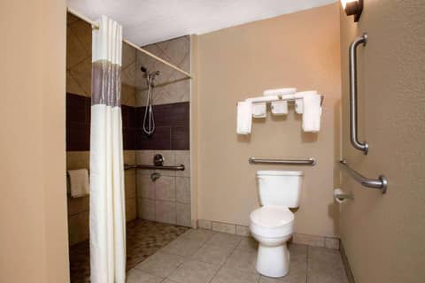 Quality Inn & Suites University Area — photo 9