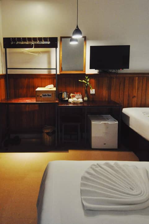 Bokre Angkor Hostel — hotel room
