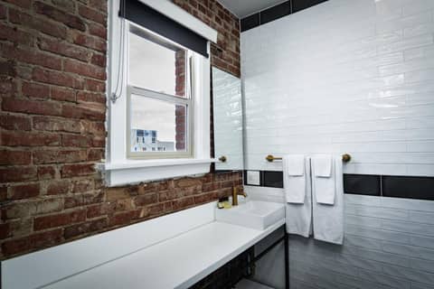 H by H Hospitality — photo 7