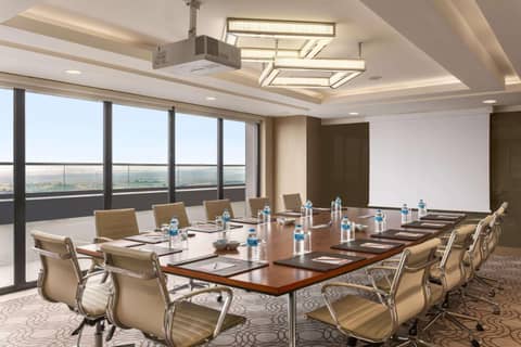 Ramada Plaza By Wyndham Istanbul Tekstilkent — meeting & event spaces