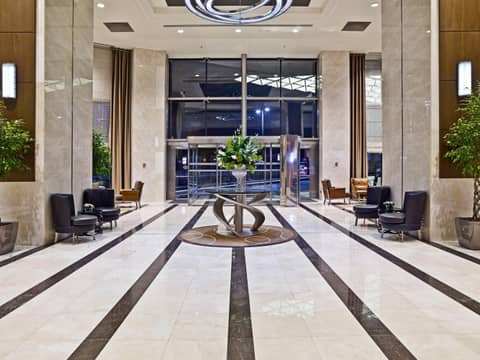 Ramada Plaza By Wyndham Istanbul Tekstilkent — recepcion & lobby