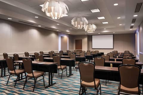 Hilton Garden Inn Denver/Cherry Creek — photo 3