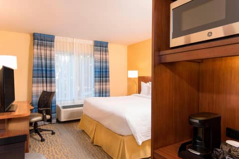 Fairfield Inn & Suites by Marriott Tampa Westshore/Airport — photo 9