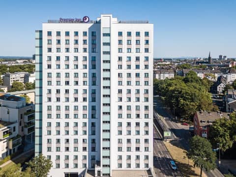 Premier Inn Köln City Süd — photo 5