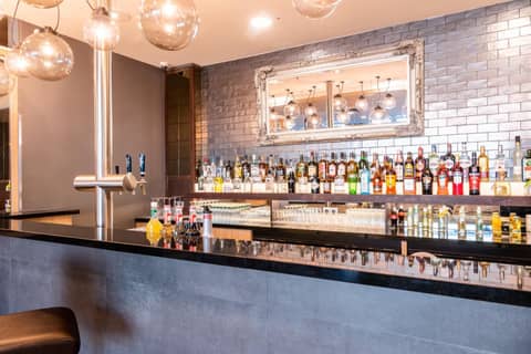 Premier Inn Köln City Süd — photo 6