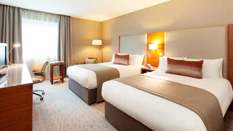 Crowne Plaza London - Docklands by IHG — hotel room