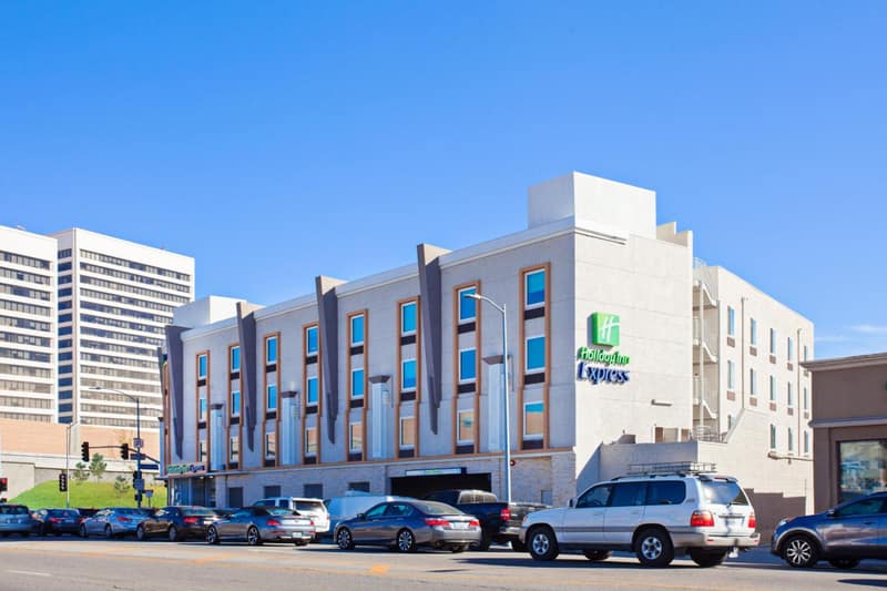 Holiday Inn Express West Los Angeles by IHG — building