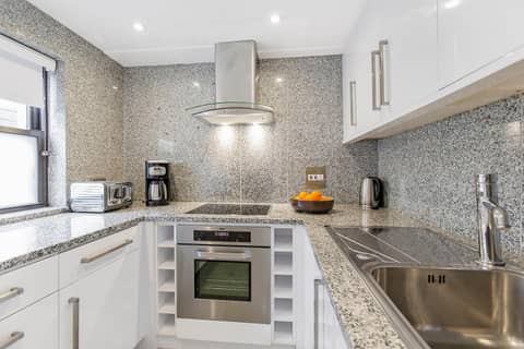 Mayfair House — kitchen