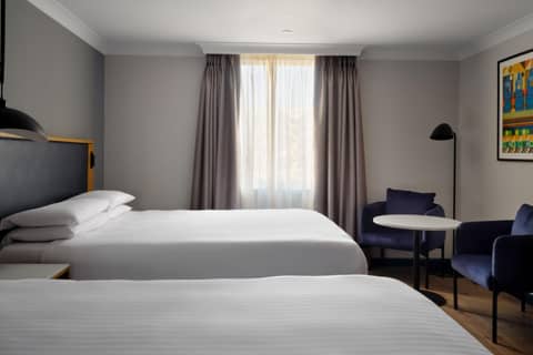 Edinburgh Marriott Hotel Holyrood — photo 8