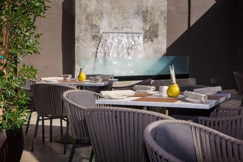 Luxe Sunset Boulevard Hotel — photo 4