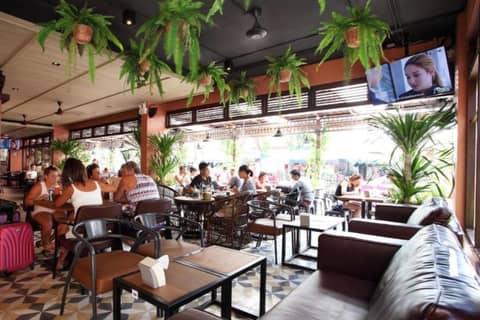 Rambuttri Village Plaza — photo 4