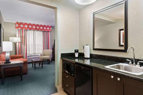Hampton Inn & Suites Columbus Polaris — photo 7