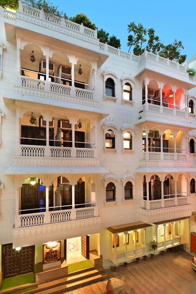 Jyoti Mahal A Royal Heritage Hotel - Traveler's Choice Award 2026 - Near to Connaught Place — building