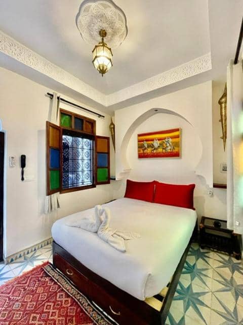Riad La Vie — hotel room