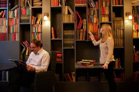 The Lodge Hotel - Putney — lounge