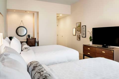 St Charles Coach House, an Ascend Collection Hotel — photo 4