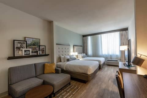 St Charles Coach House, an Ascend Collection Hotel — photo 8