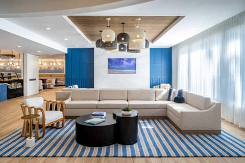 Delta Hotels by Marriott Jacksonville Deerwood — photo 4