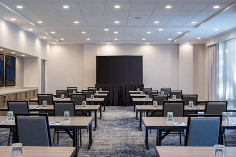 Delta Hotels by Marriott Jacksonville Deerwood — photo 9