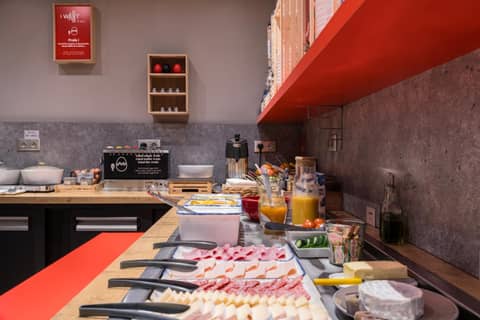 ibis Paris Gare du Nord TGV — photo 2