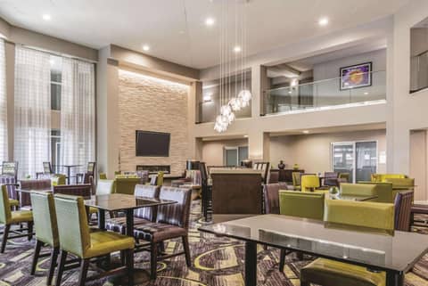 La Quinta by Wyndham Atlanta Perimeter Medical — dining