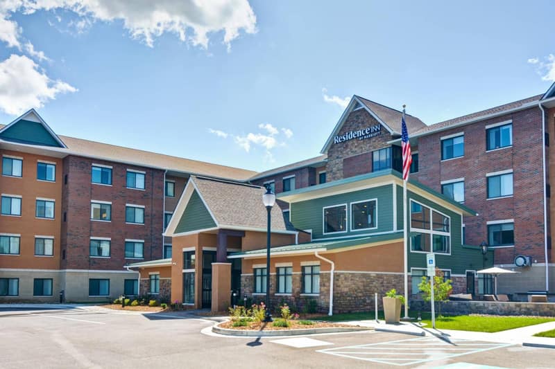 Residence Inn by Marriott Cleveland Airport/Middleburg Heights — building