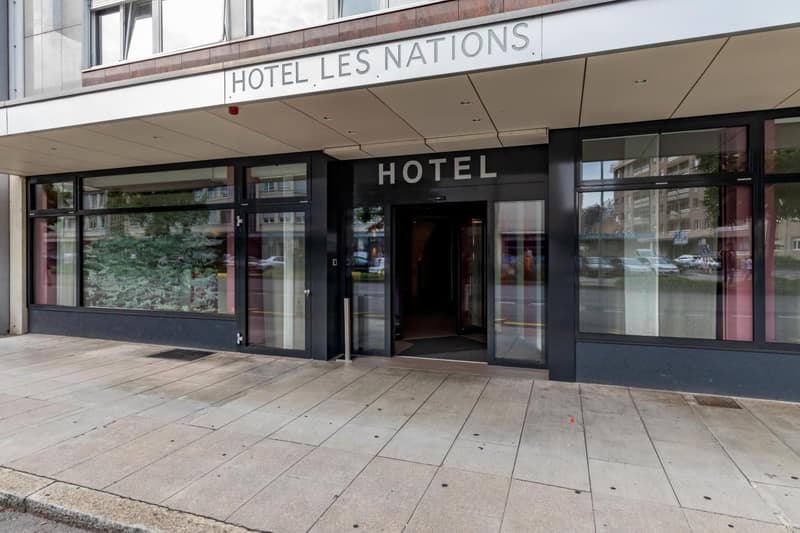 Hôtel Les Nations — building