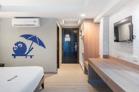 Kokotel Phuket Patong — hotel room