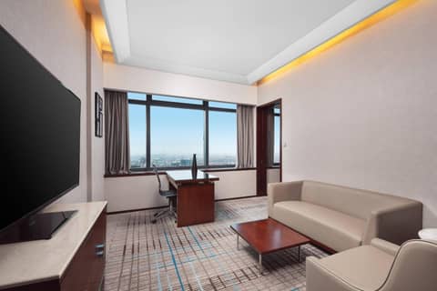 Renaissance Shanghai Zhongshan Park Skyline Hotel — photo 9