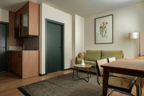 Batimont Suites & Apartments — photo 4