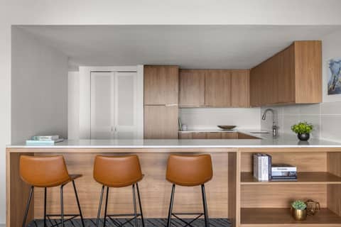 Delta Hotels by Marriott Orlando Celebration — kitchen