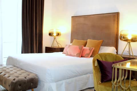 Hostal Roomsole — hotel room