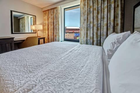 Hampton Inn & Suites - Minneapolis/Downtown — photo 9