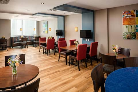 TownePlace Suites by Marriott San Diego Downtown — photo 5