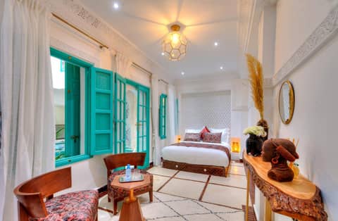 riad paradis blanc — hotel room