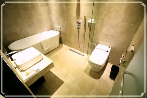 TRT Hotel — bathroom