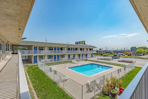 Motel 6 Kansas City, MO - Airport — photo 5