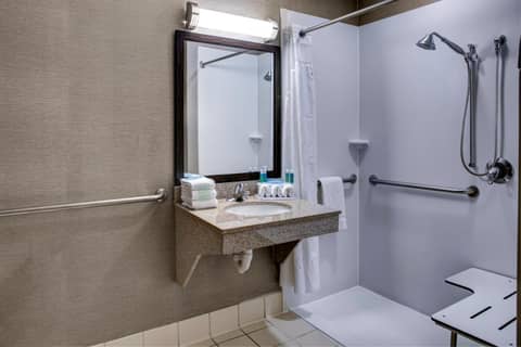 Holiday Inn Express Hotel & Suites Pittsburgh-South Side by IHG — photo 8