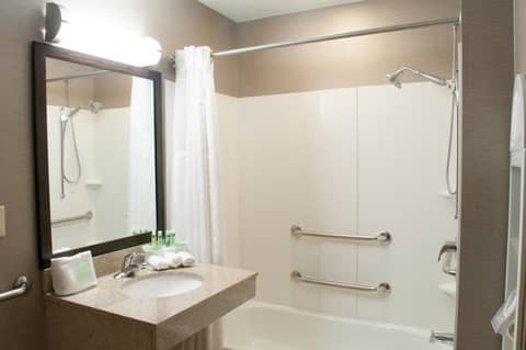Holiday Inn Express Hotel & Suites Pittsburgh-South Side by IHG — photo 9