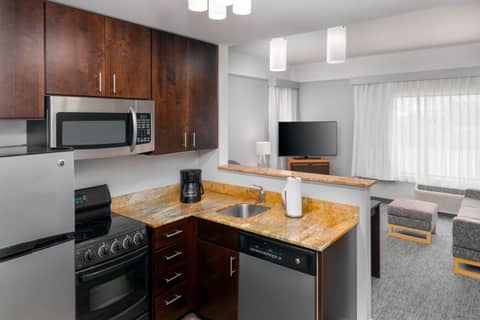 TownePlace Suites Buffalo Airport — photo 9