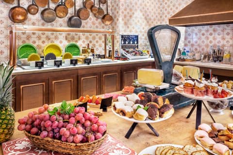H10 Corregidor Boutique Hotel — dining