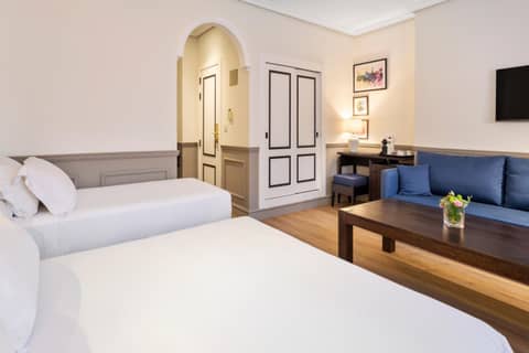 H10 Corregidor Boutique Hotel — hotel room