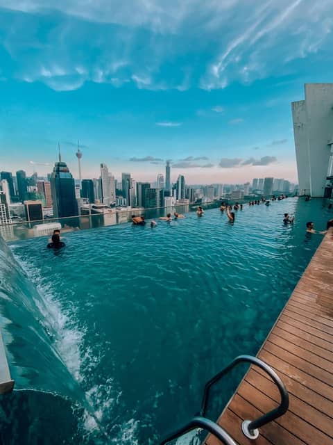 Regalia Residence at KLCC View Sky Pool by KC — photo 4