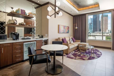 Embassy Suites By Hilton Seattle Downtown Pioneer Square — photo 6