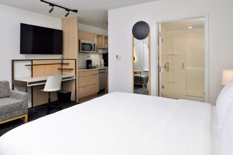 TownePlace Suites by Marriott Asheville Downtown — hotel room