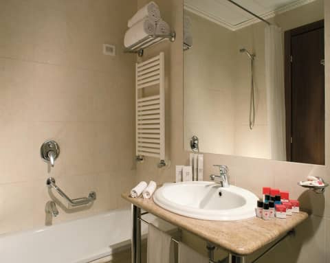Ramada by Wyndham Naples — photo 5
